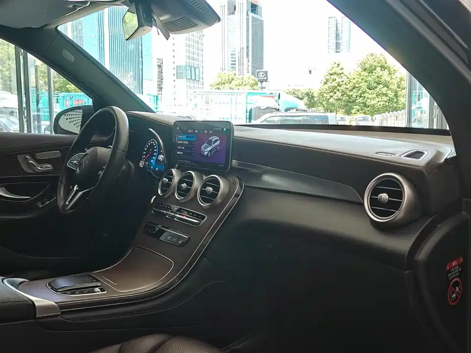 Mercedes-Benz GLC Mercedes-Benz GLC