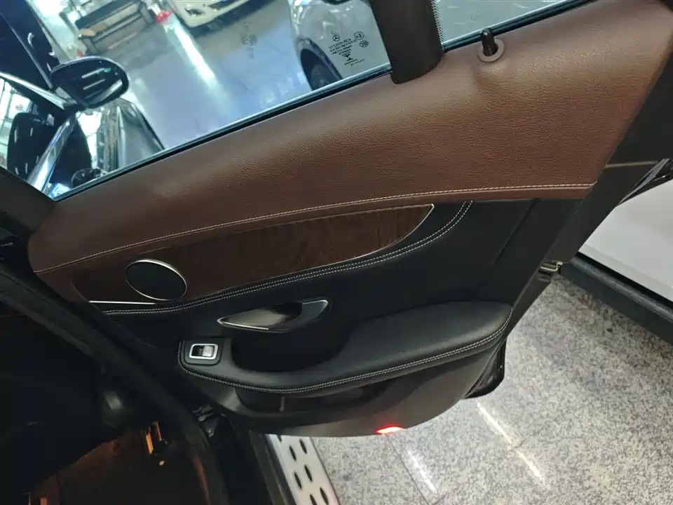 Mercedes-Benz GLC Mercedes-Benz GLC