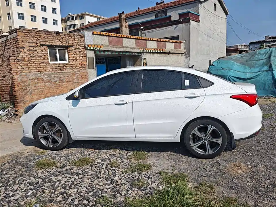 Chery Arrizo 5 Chery Arrizo 5