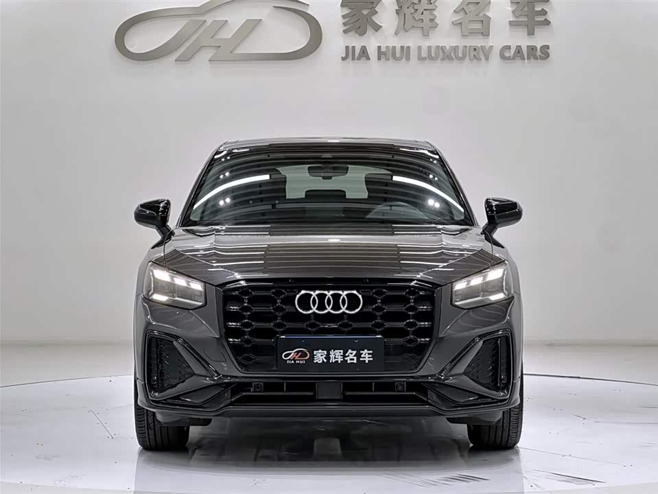 Audi Q2L