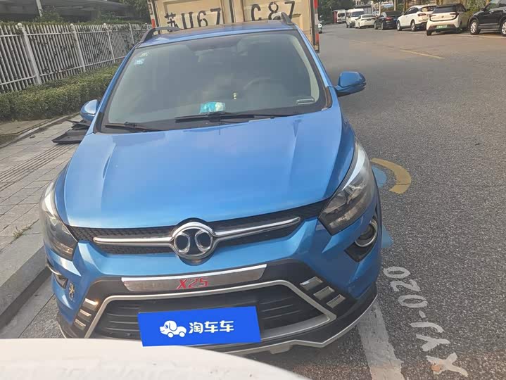 BAIC Senova X25 2015 1.5L МКПП Elite