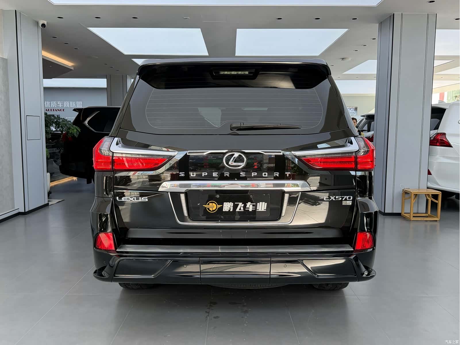 Lexus LX, 2019 3