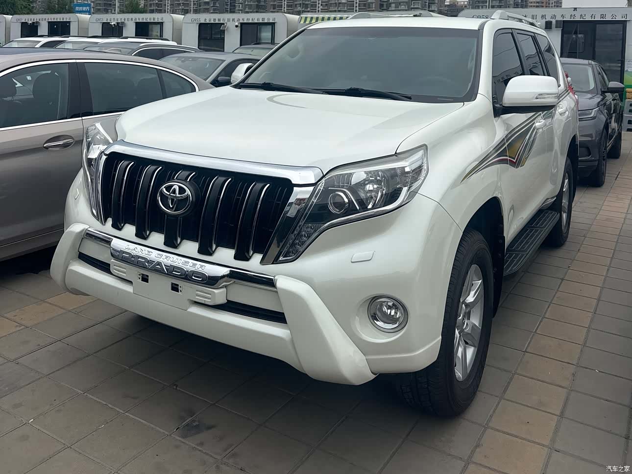 Toyota Prado, 2015 1