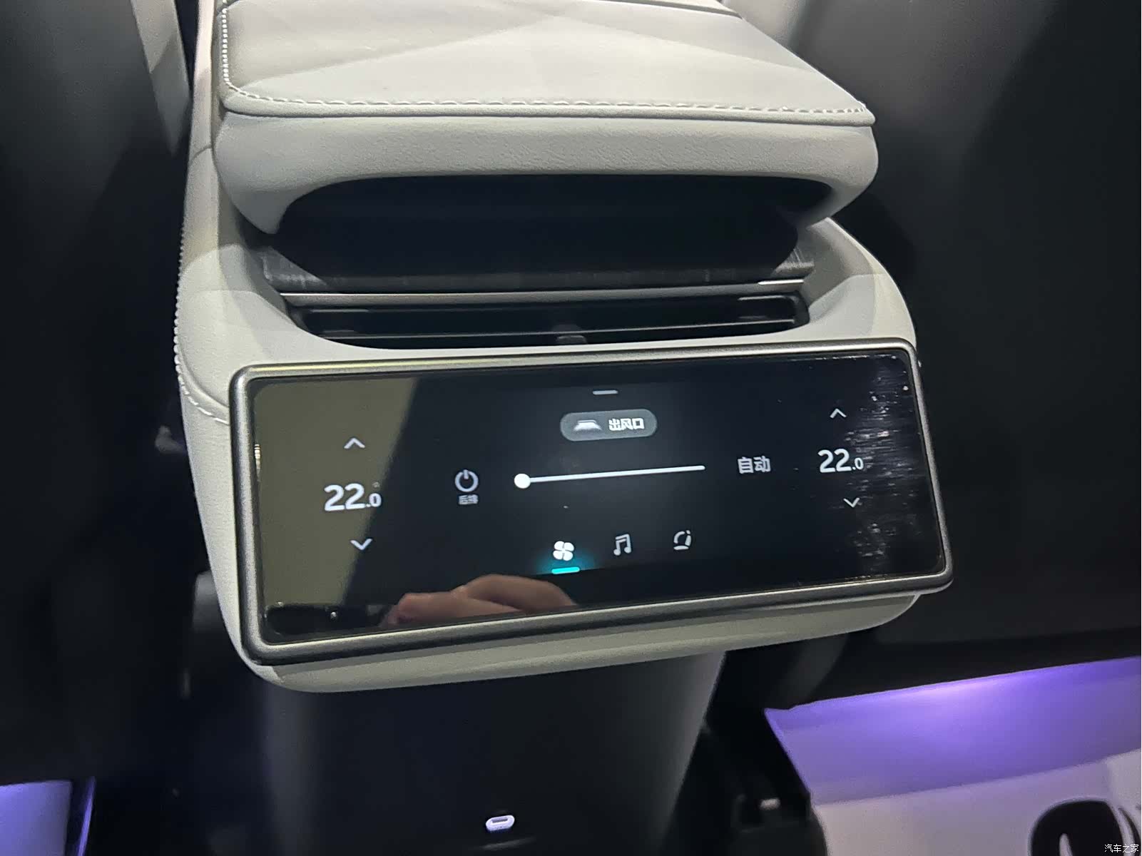 NIO ES6, 2025 22
