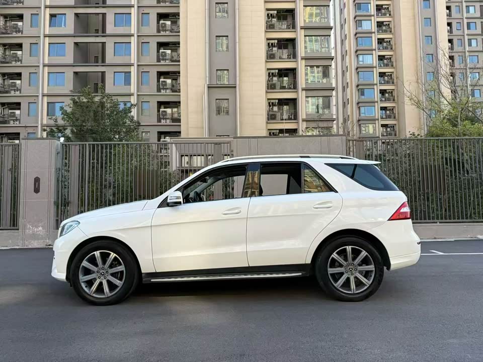 Mercedes-Benz M class