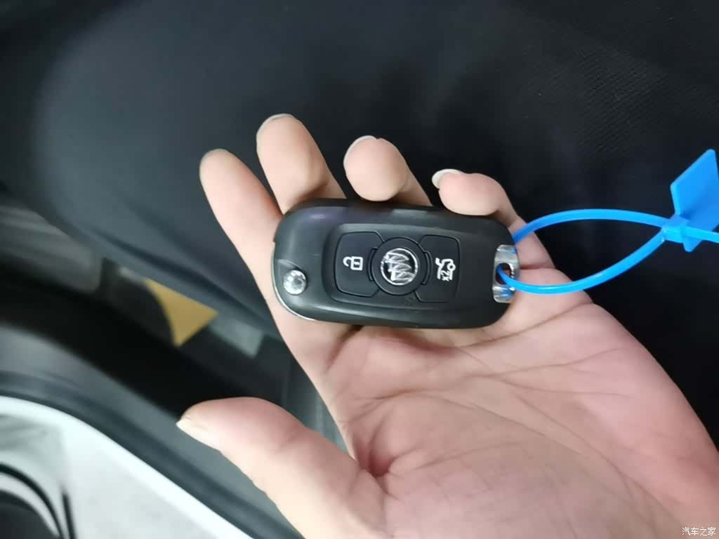Buick Verano, 2023 9
