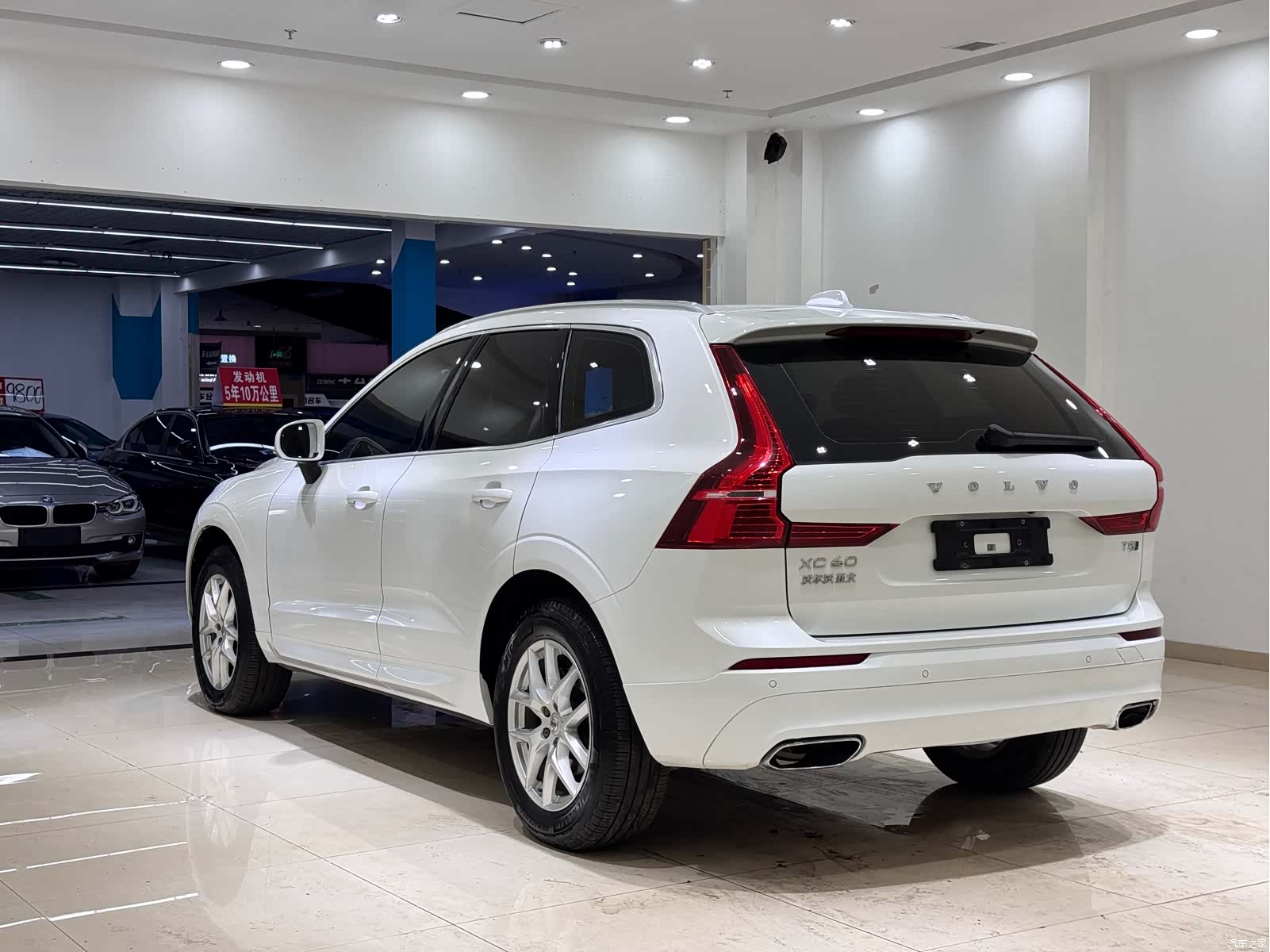 Volvo XC60, 2019 все фото
