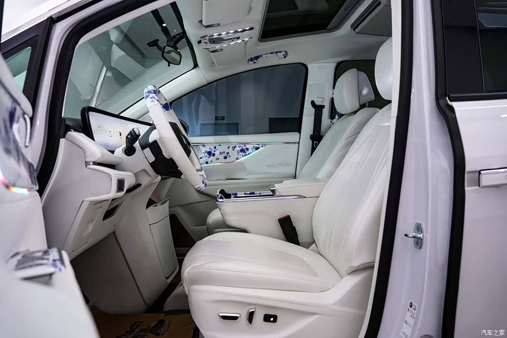 Buick GL8, 2025 25