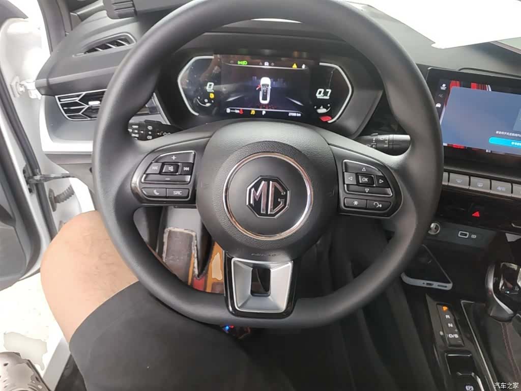MG MG5, 2024 11