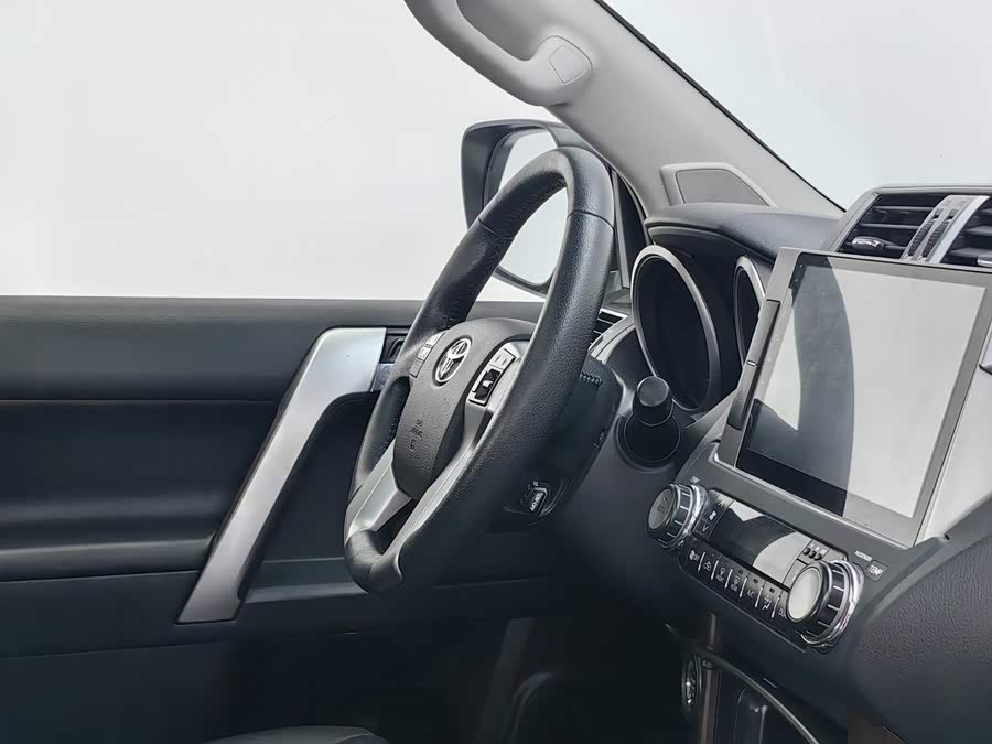 Toyota Prado 2017, фото 22