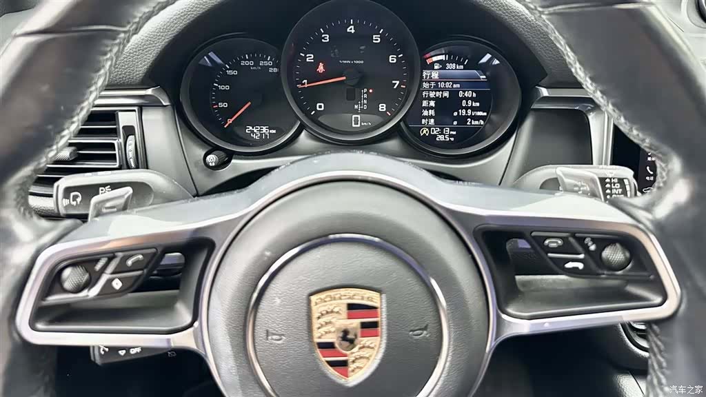 Porsche Macan, 2020 9