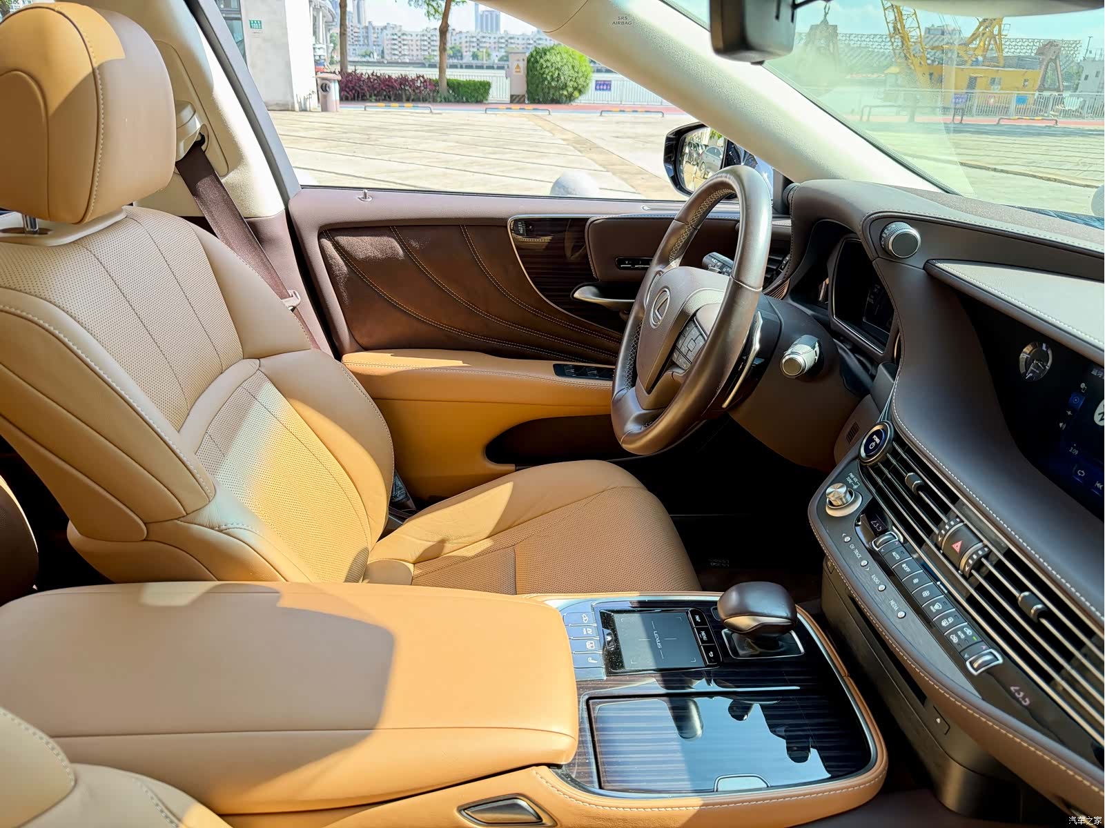 Lexus LS, 2020 16