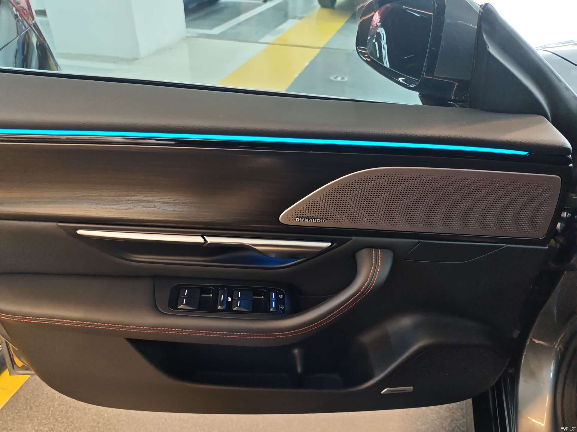 Xpeng P7, 2022 9