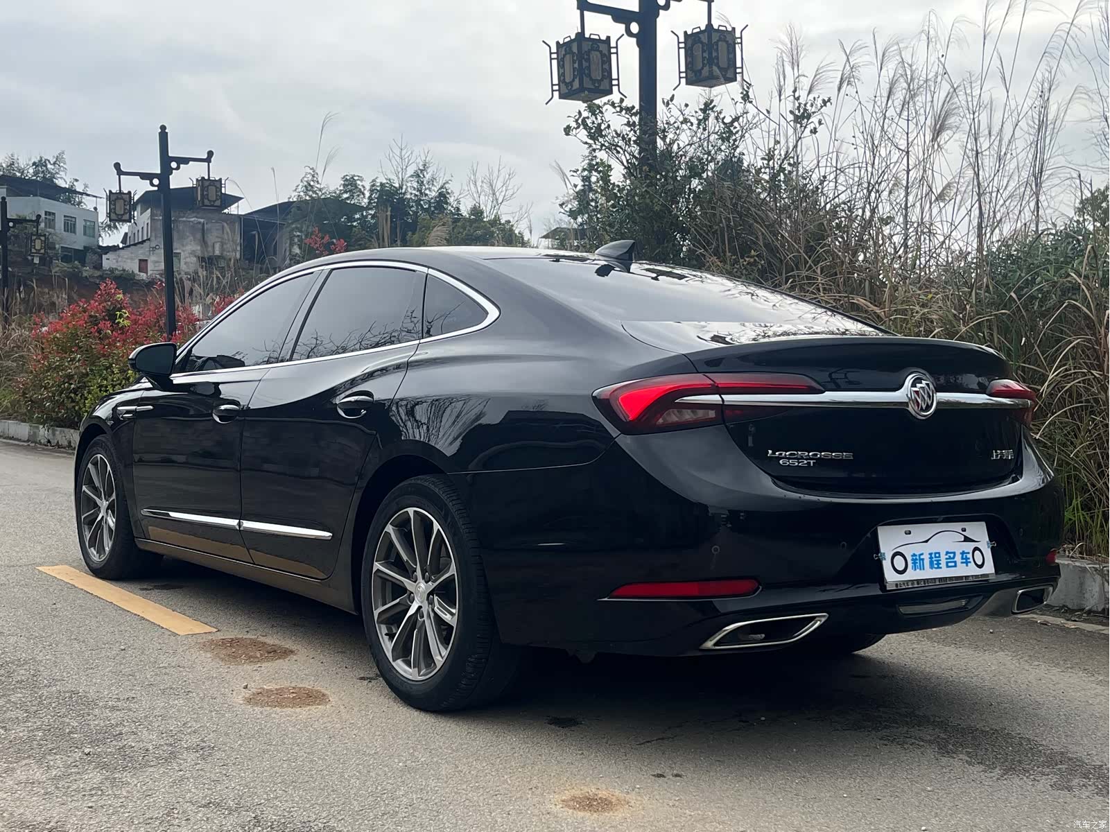Buick LaCrosse, 2022 все фото
