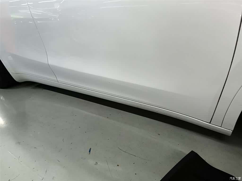 Tesla Model Y, 2023 21