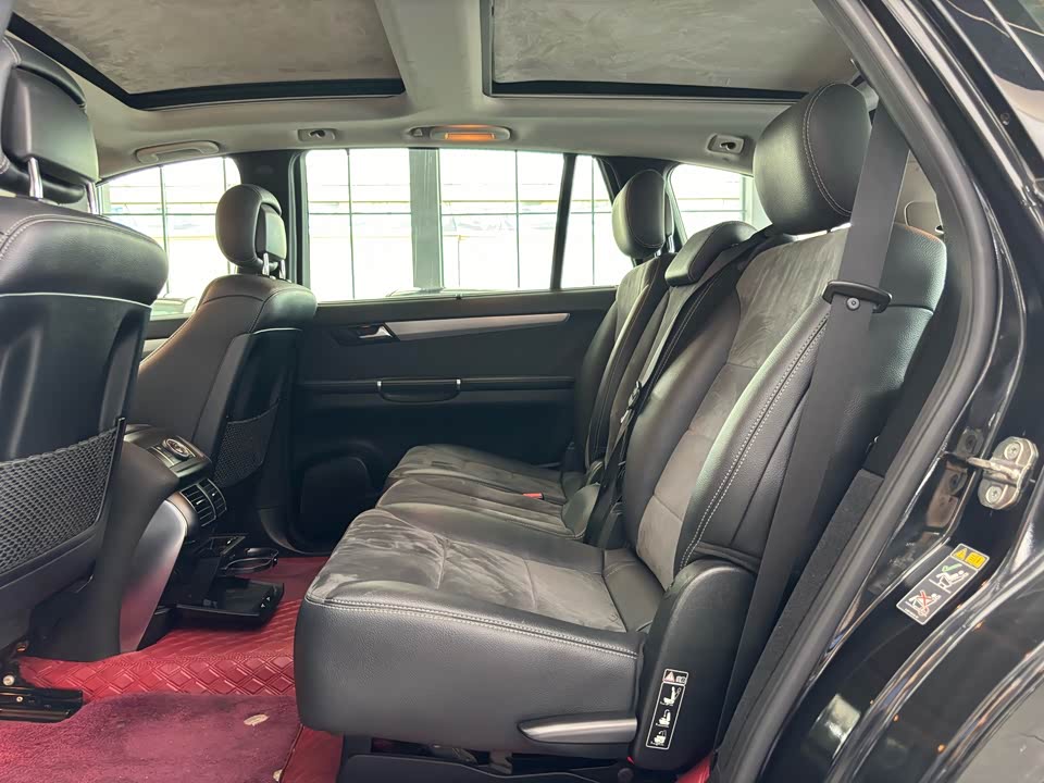 Mercedes-Benz R-class