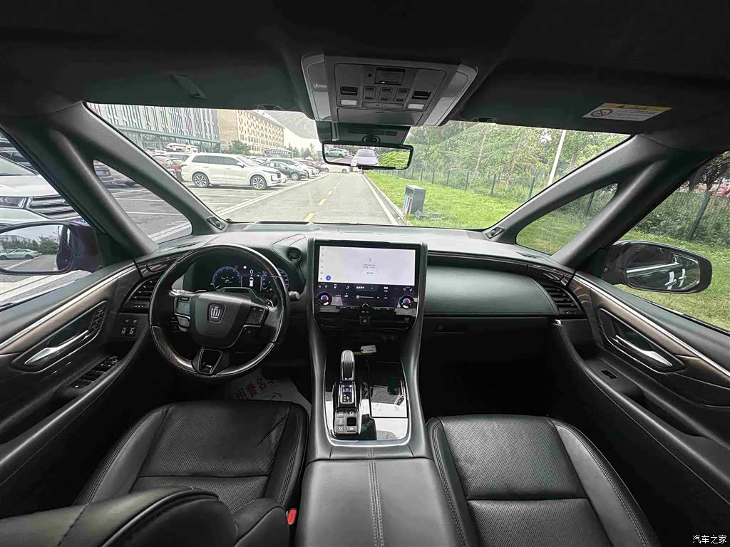 Toyota Vellfire, 2024 7