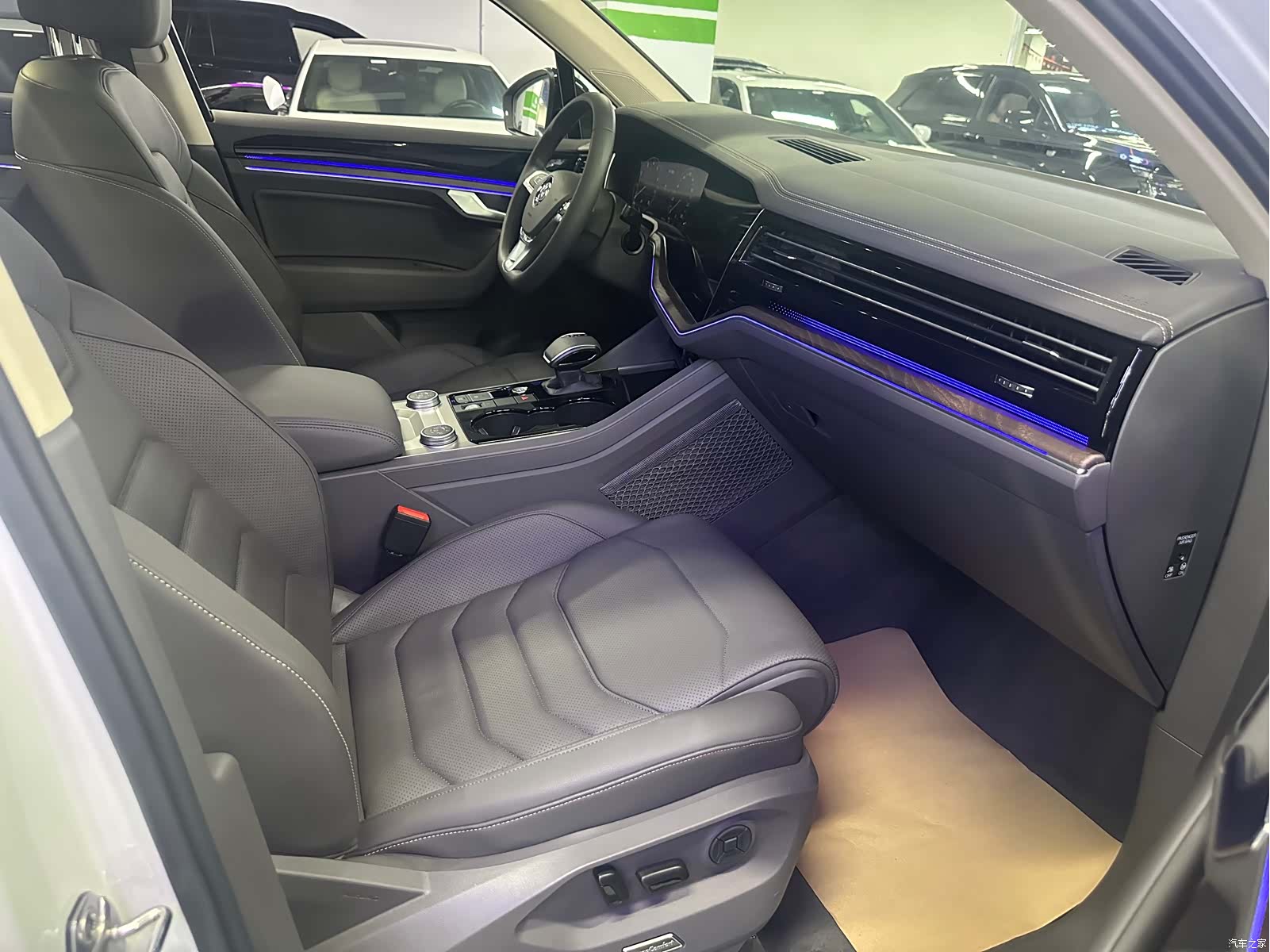 Volkswagen Touareg, 2019 6