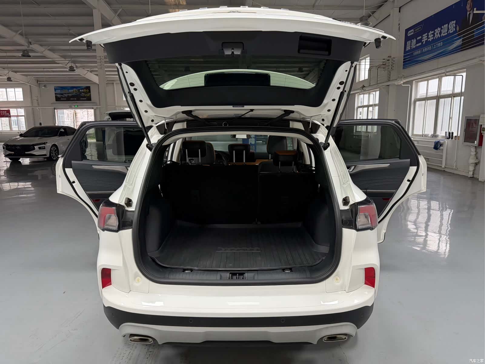 Ford Escape, 2023 16