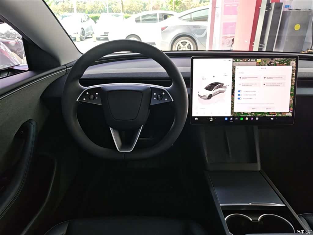 Tesla Model 3, 2025 11