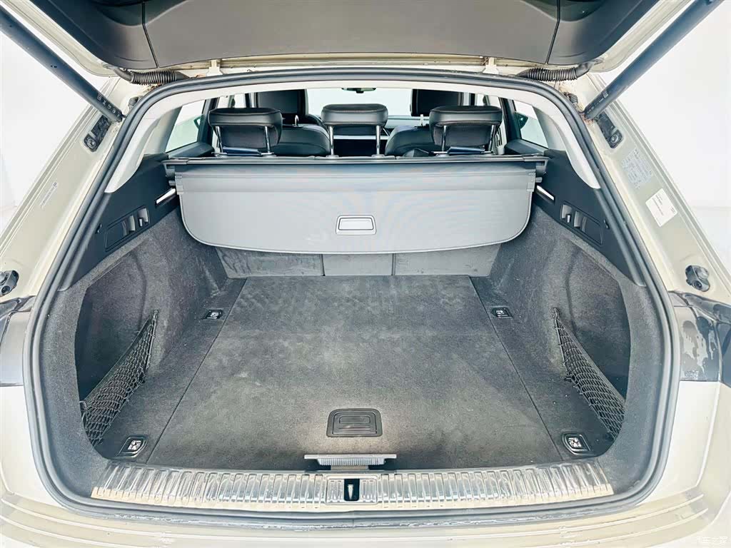 Audi e-tron, 2022 6