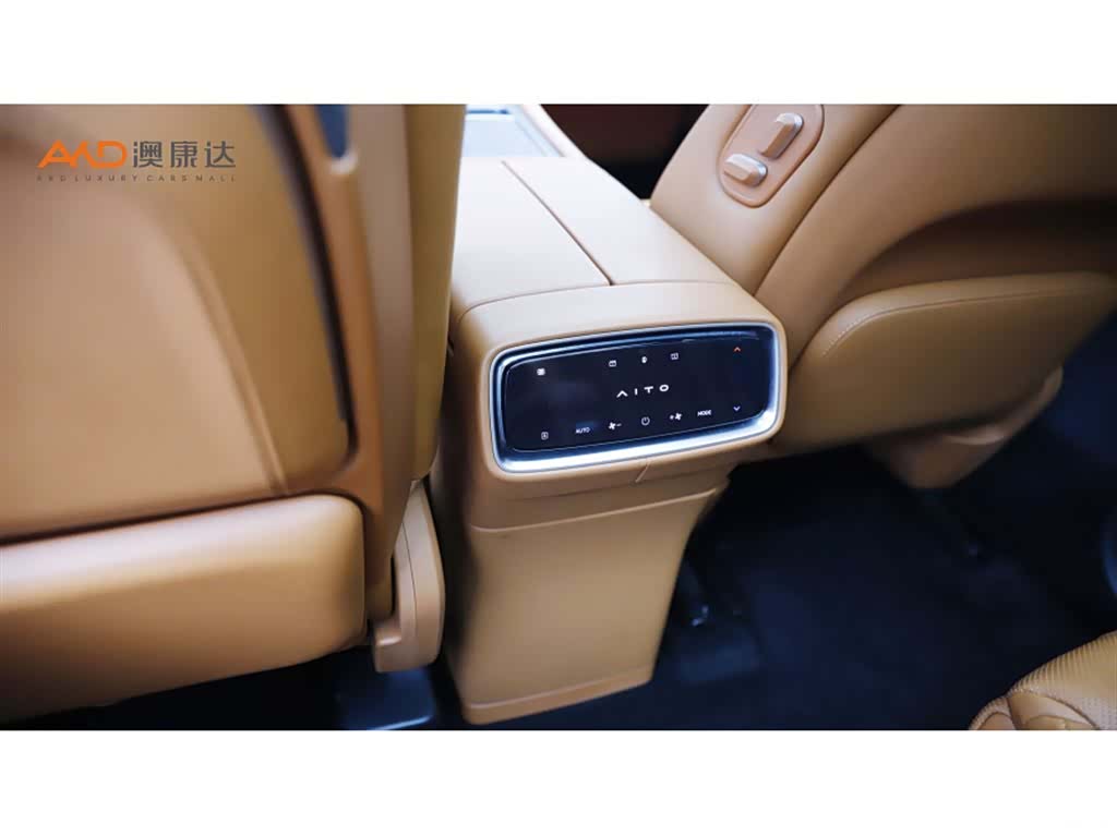 AITO M9, 2024 10