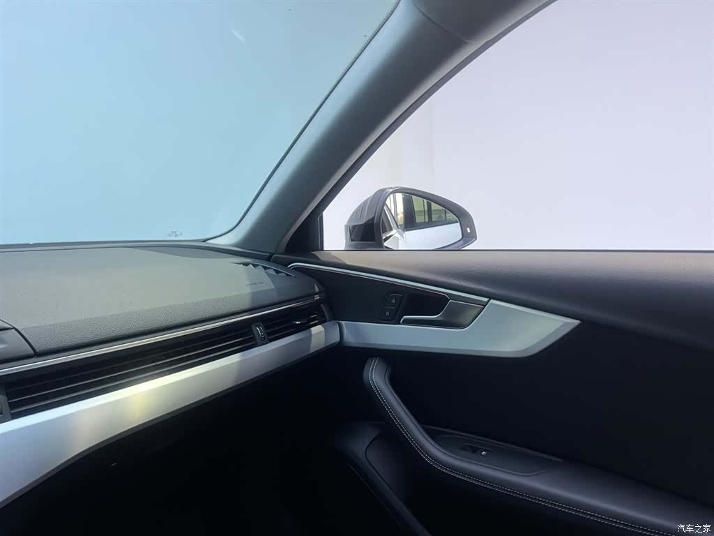 Audi A4L, 2023 11
