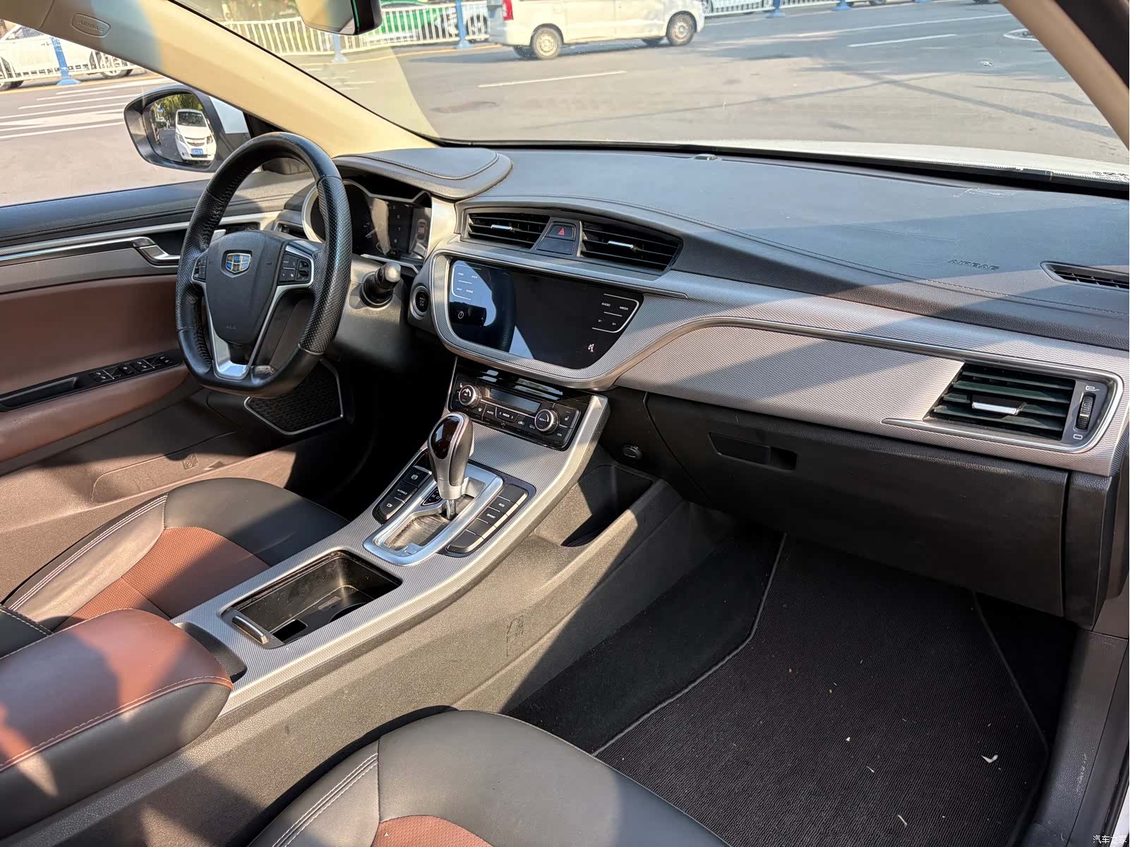 Geely Emgrand, 2018 9