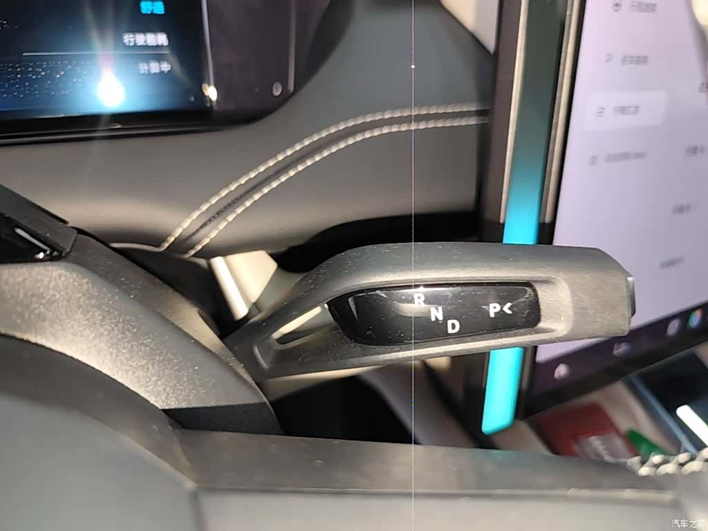 Xiaomi SU7, 2025 14