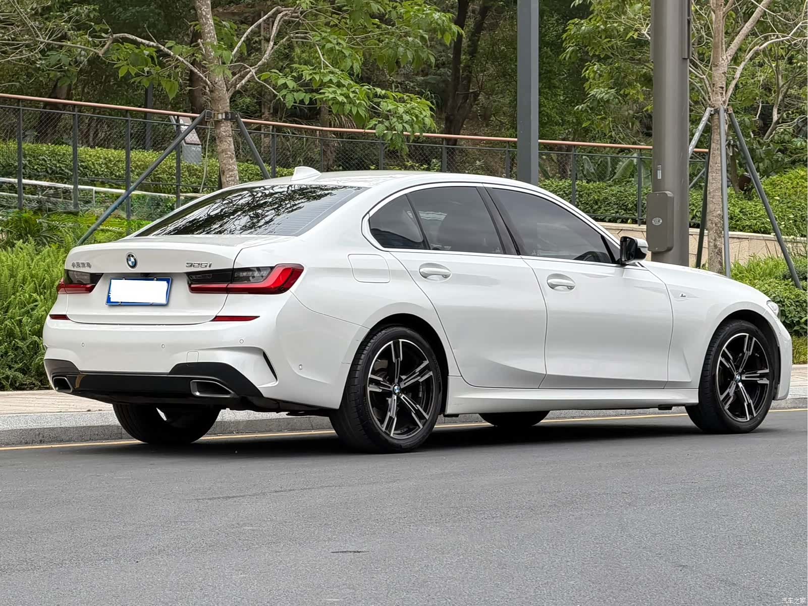 BMW 3 Series, 2022 все фото