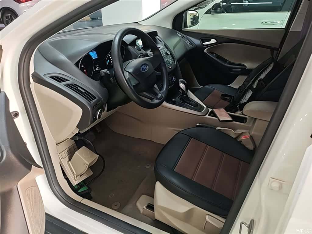 Ford Focus, 2015 15