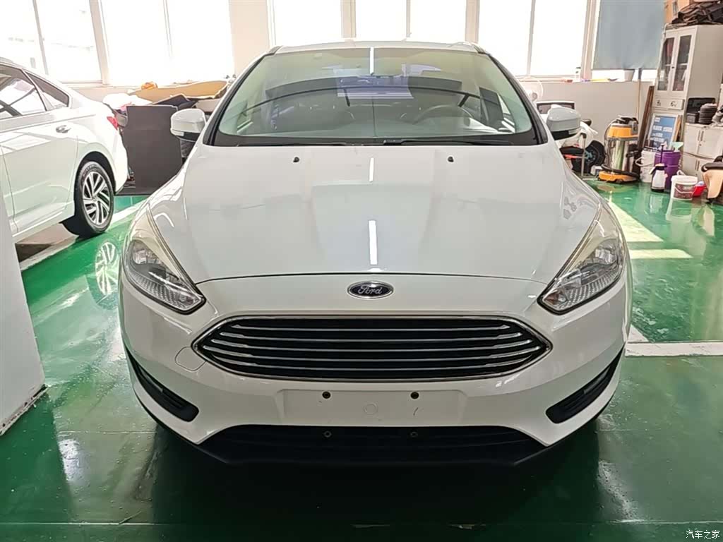 Ford Focus, 2015 3