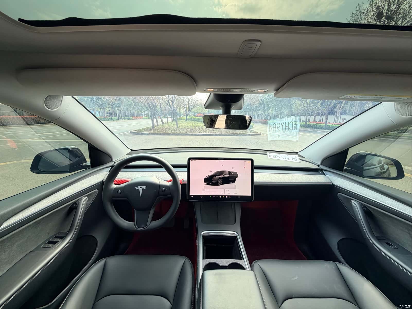 Tesla Model Y, 2024 все фото