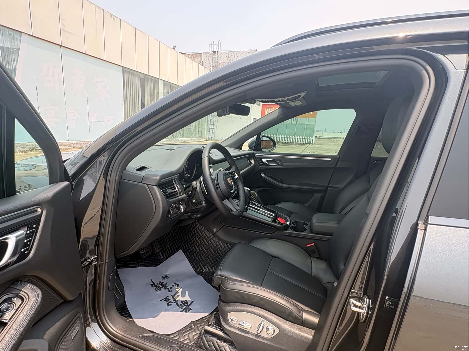 Porsche Macan, 2022 7
