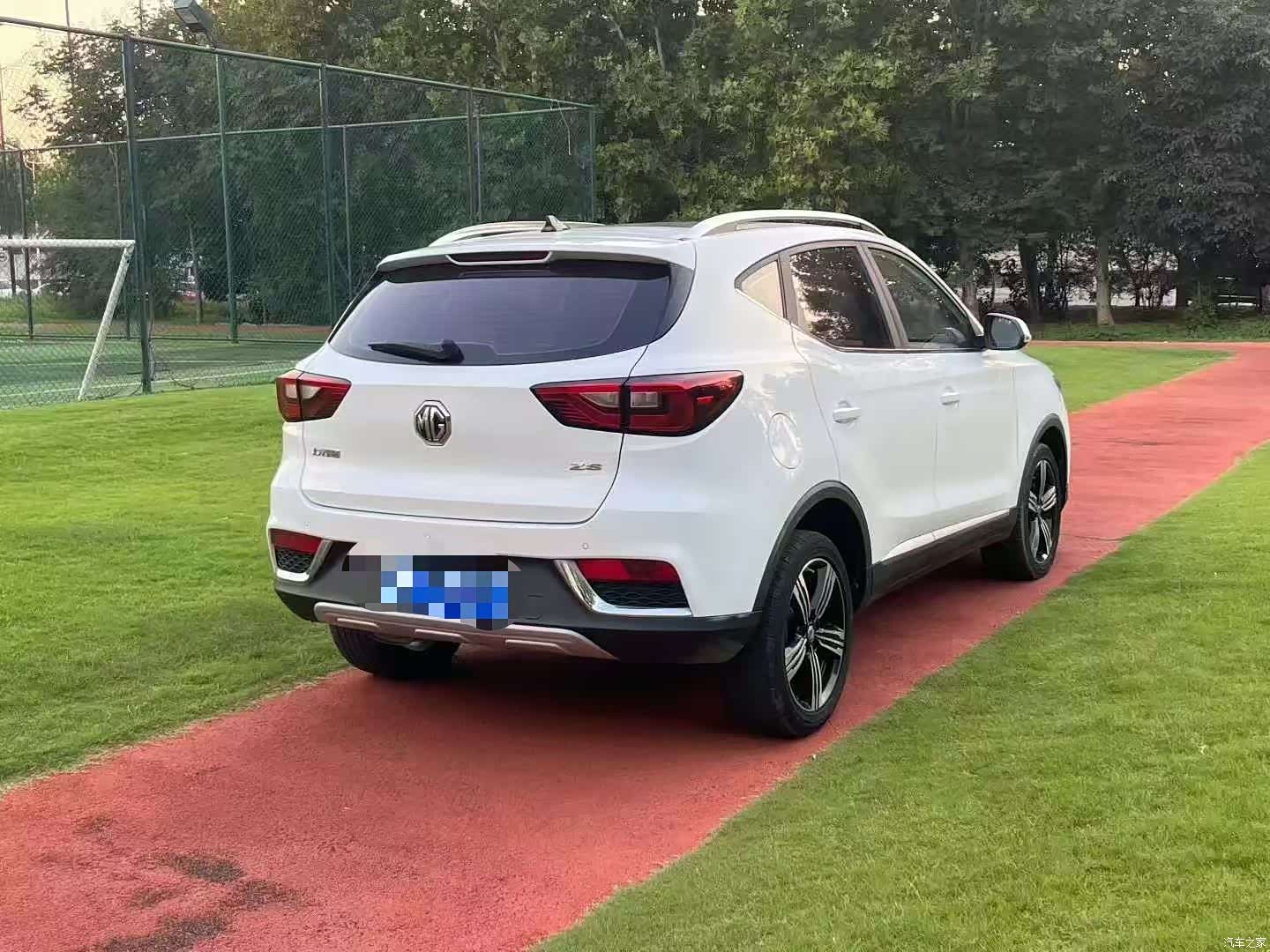 MG ZS, 2019 16