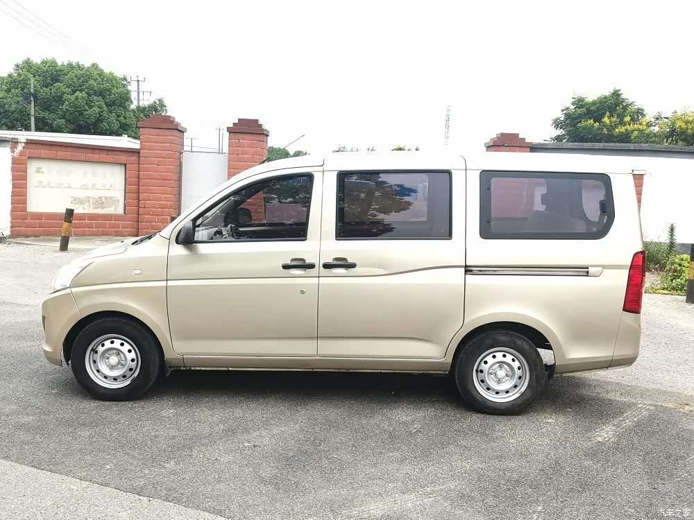 Wuling V, 2017 8