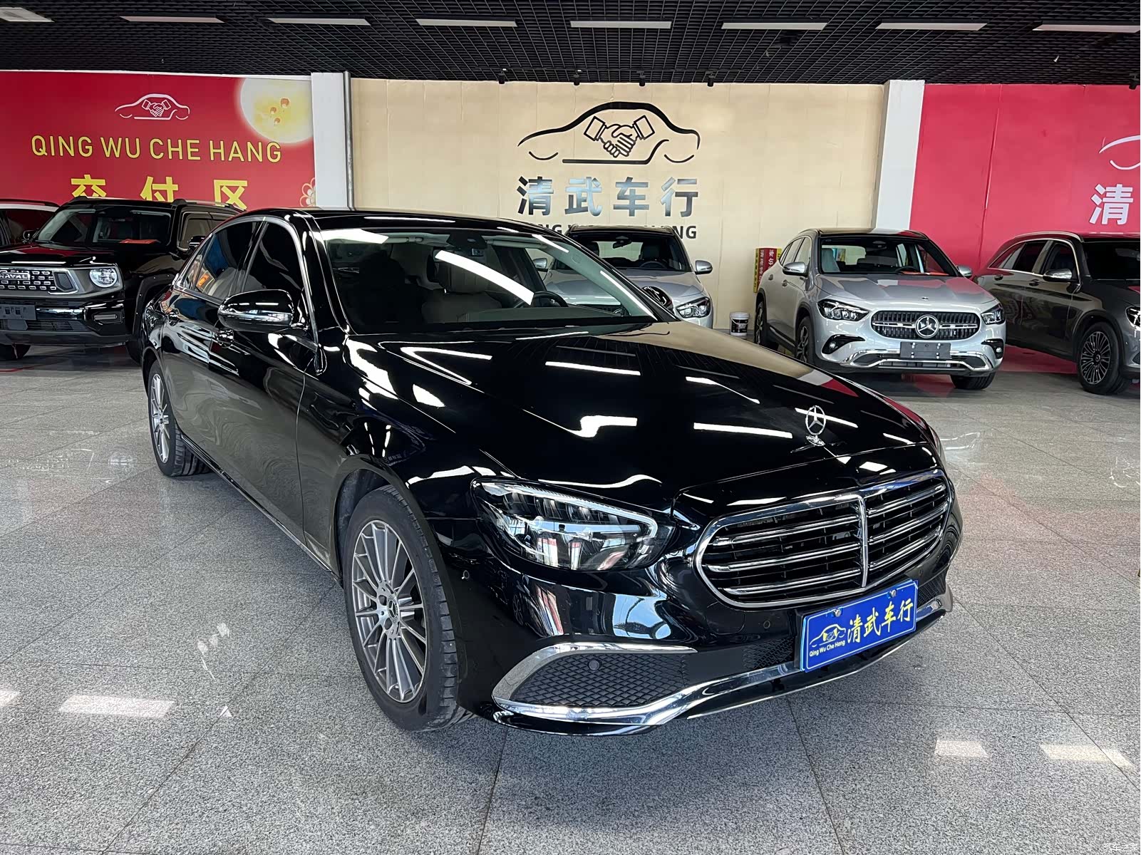 Mercedes-Benz E-Class, 2023 3