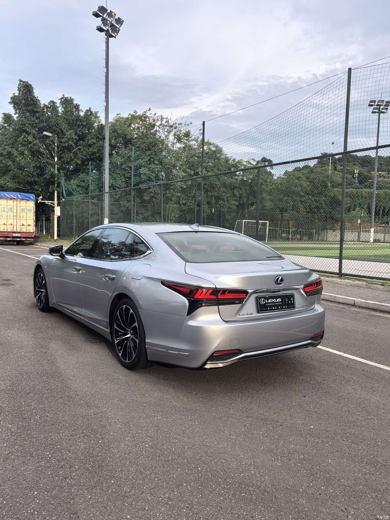 Lexus LS, 2021 все фото