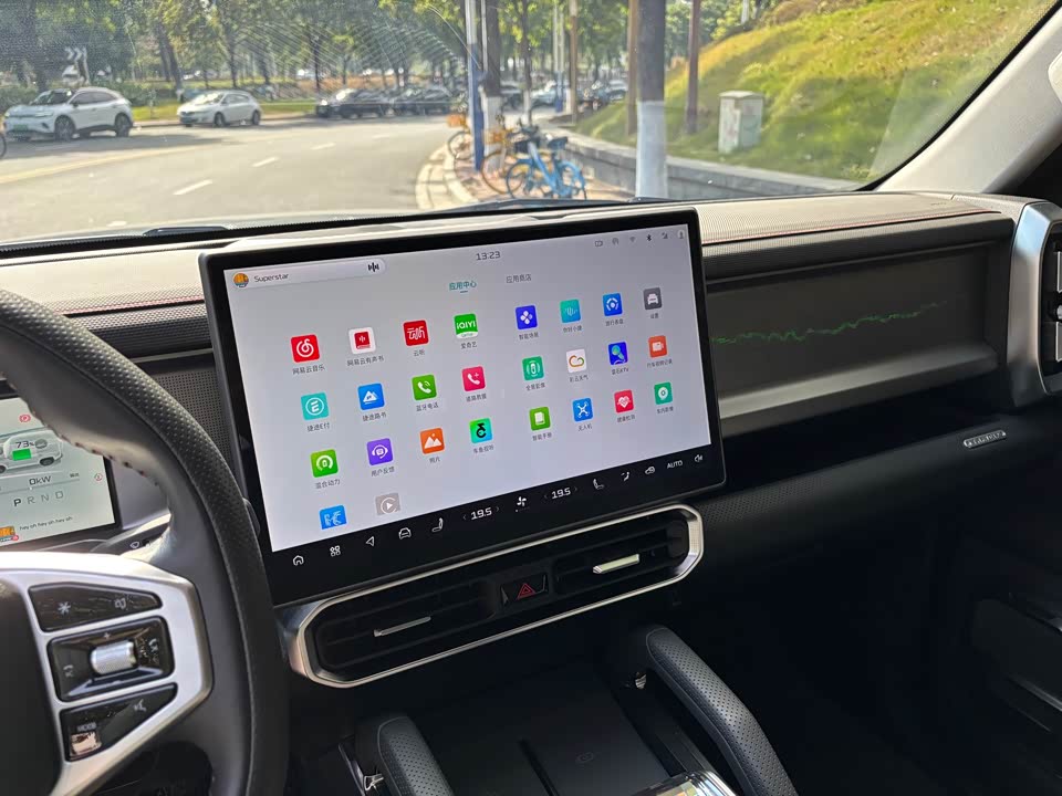 Jetour Jet Traveler C-DM