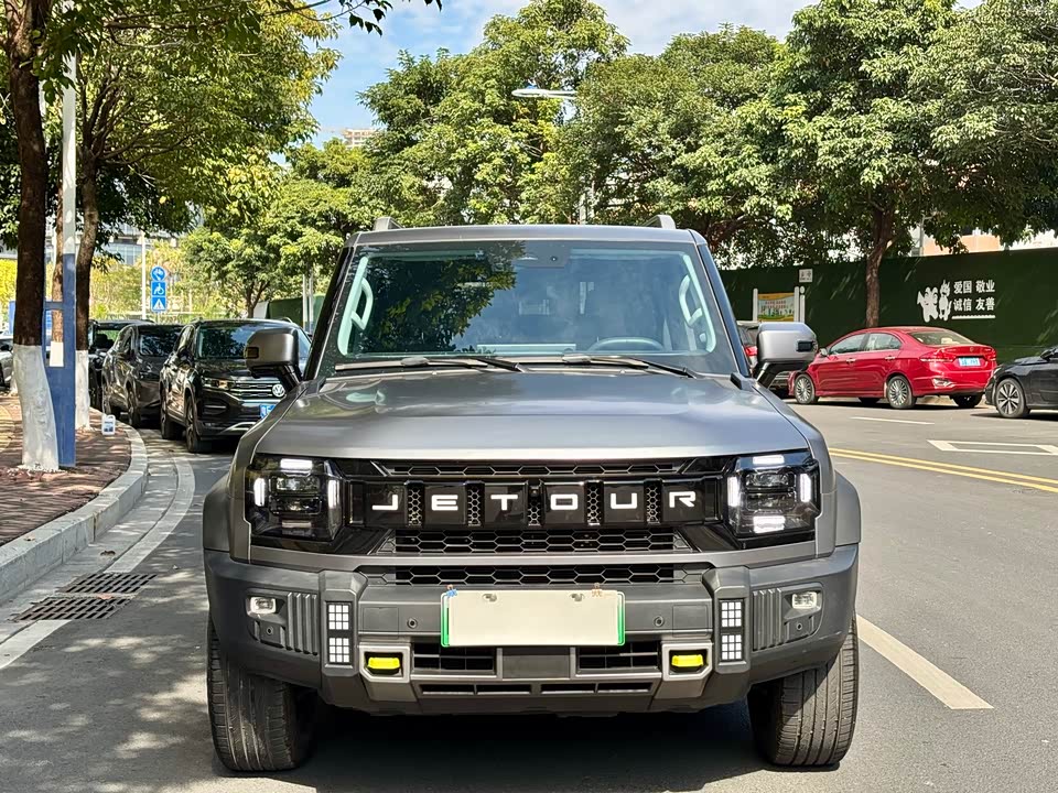 Jetour Jet Traveler C-DM