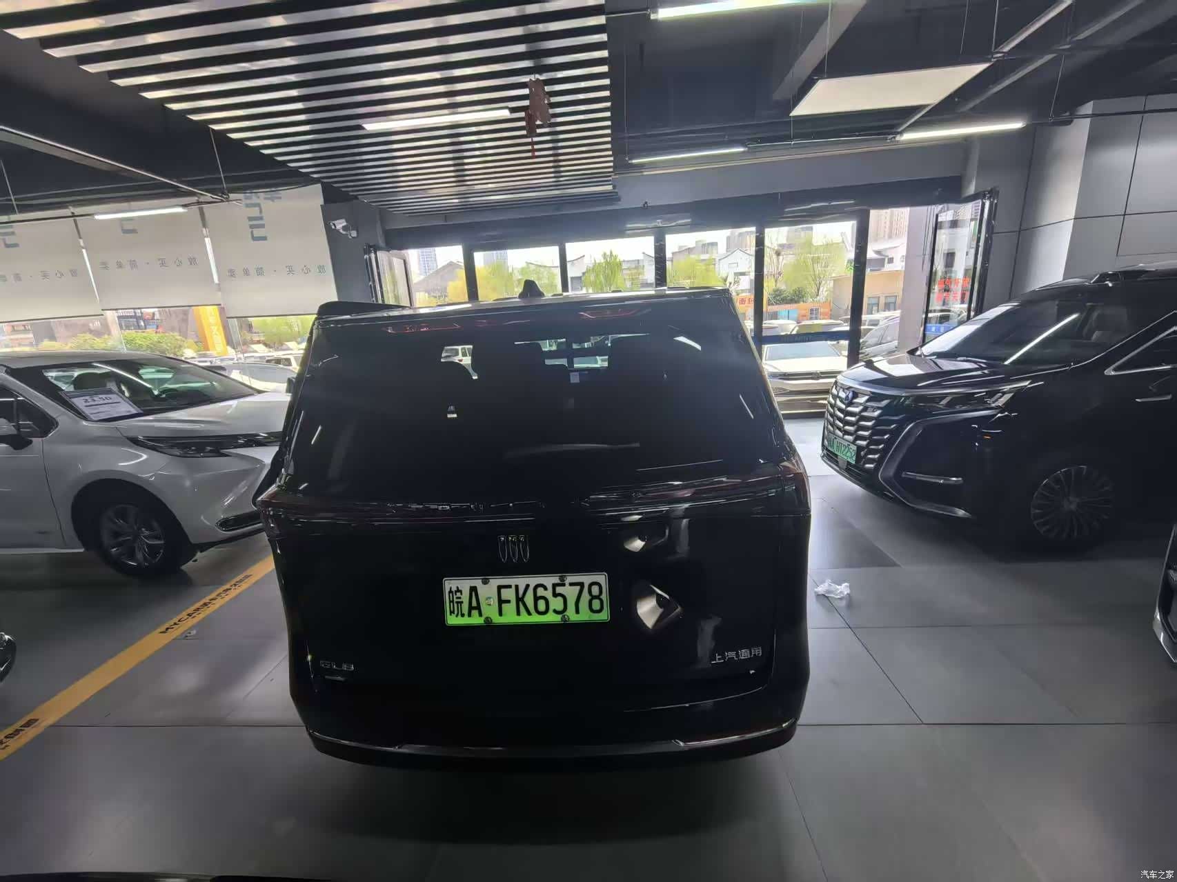 Buick GL8, 2025 11