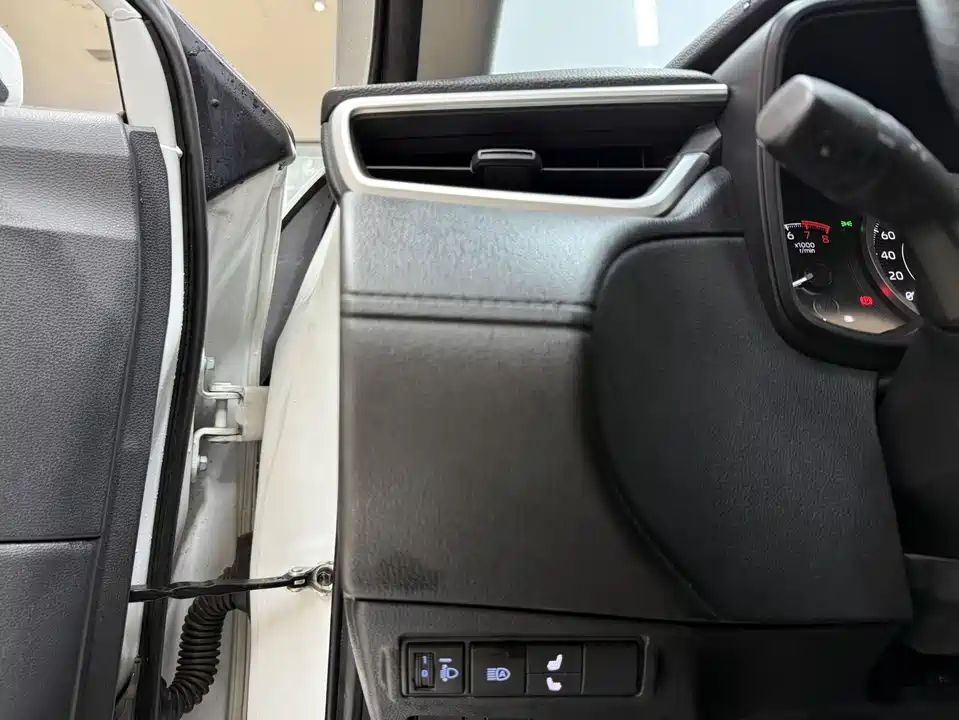 Toyota Corolla Sharp amplifier