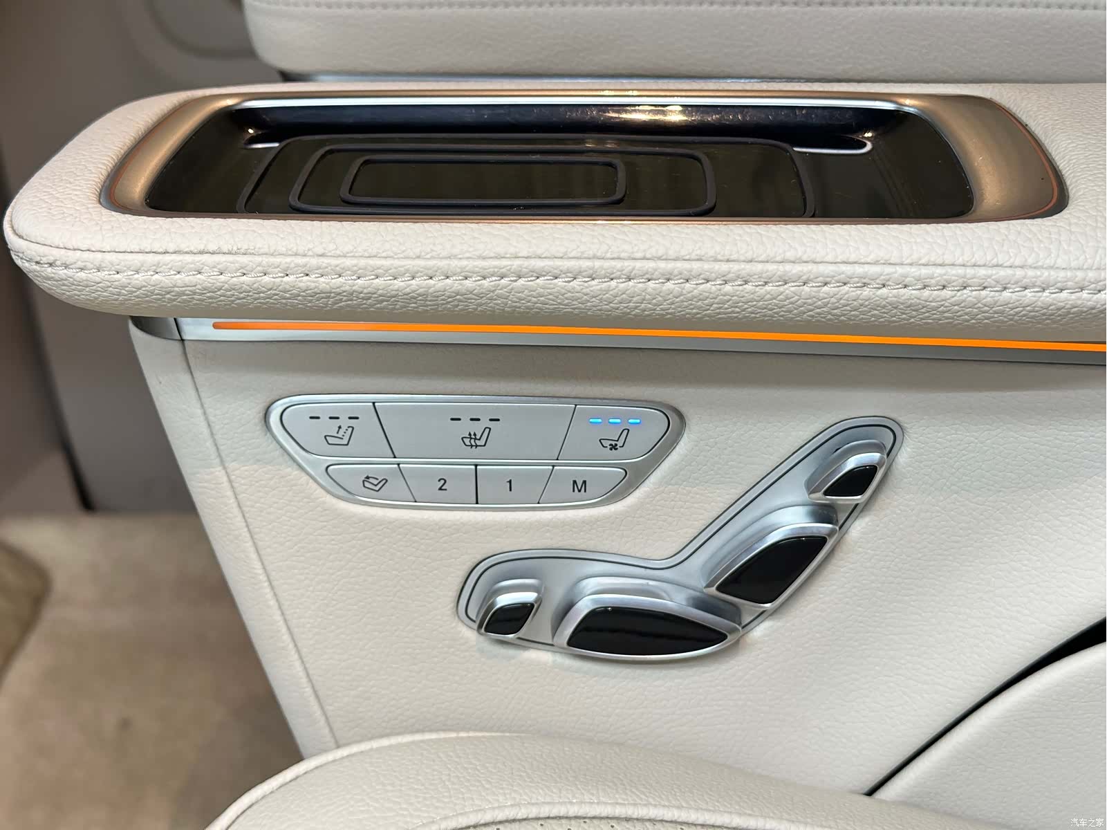 Mercedes-Benz V-Class, 2023 22