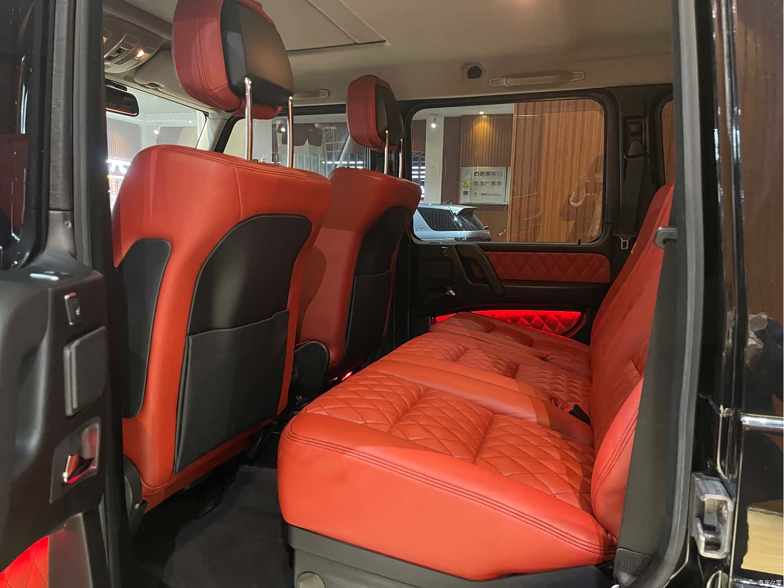Mercedes-Benz G-Class, 2019 7