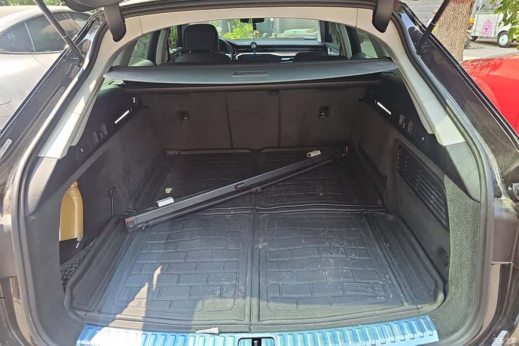 Audi A6, 2021 4