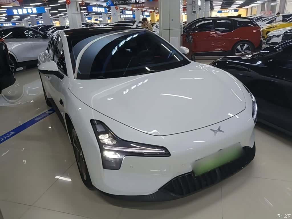 Xpeng Mona M03, 2024 4
