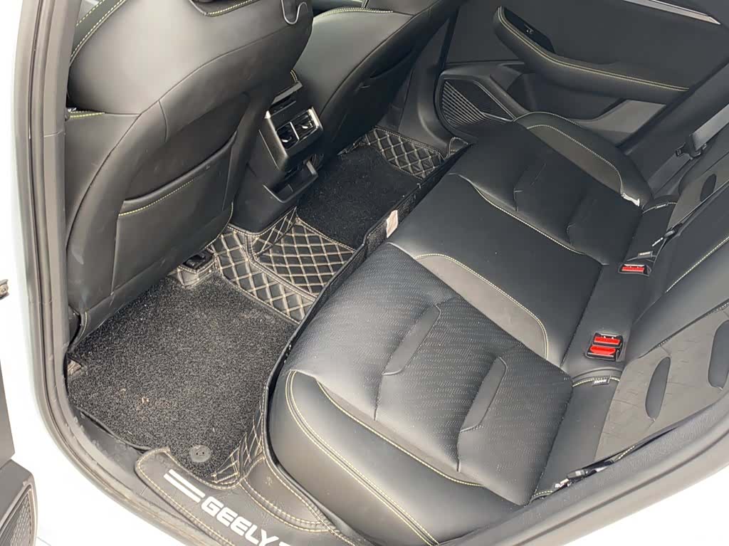 Geely Preface, 2022 15