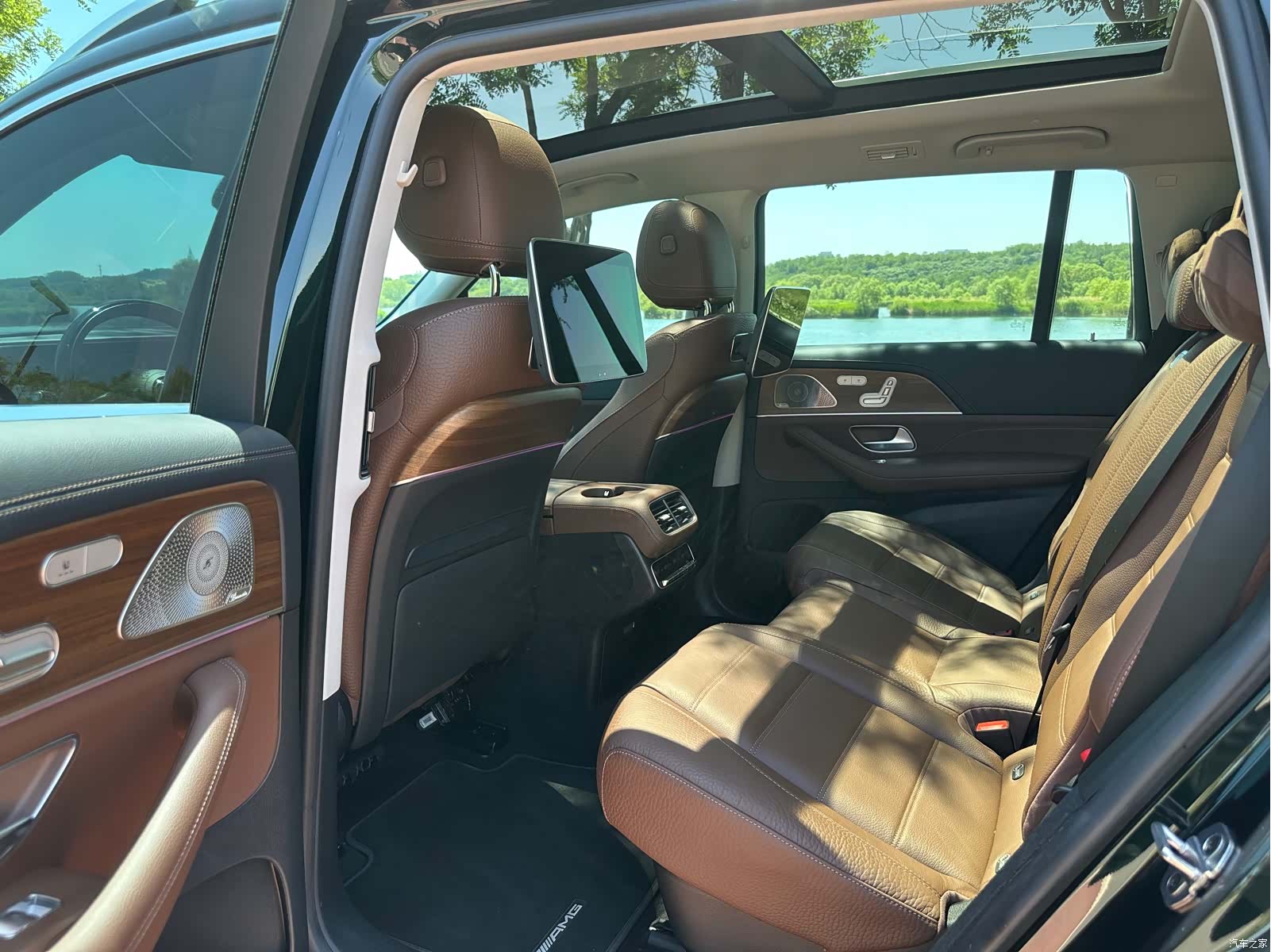 Mercedes-Benz GLS, 2024 11