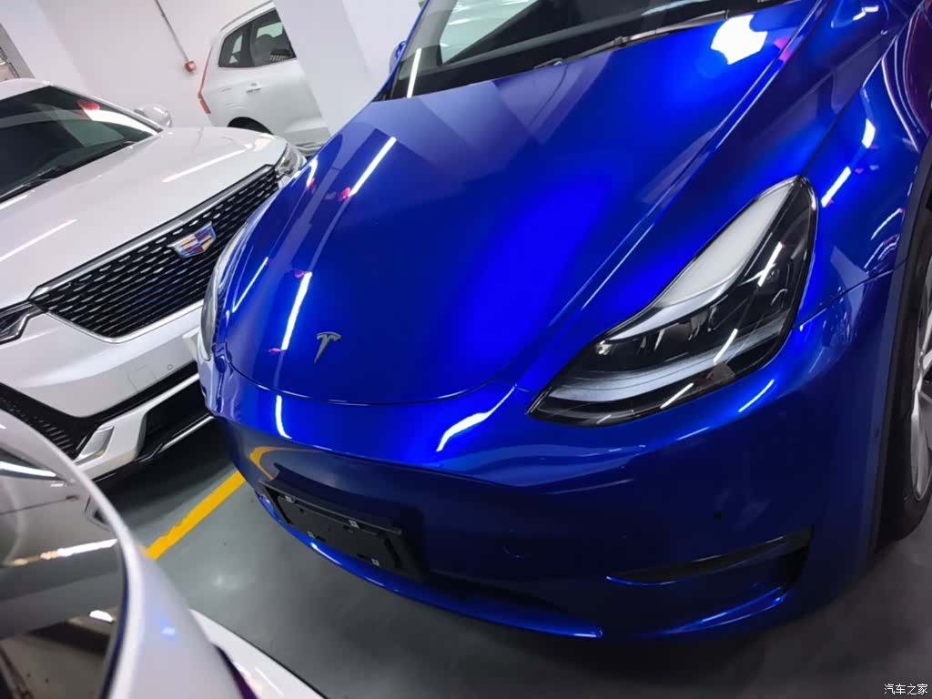 Tesla Model Y, 2021 3