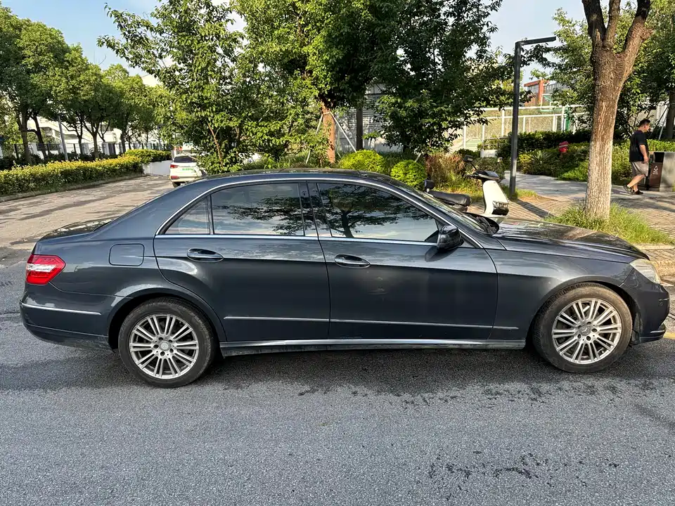 Mercedes-Benz E-class Mercedes-Benz E-class